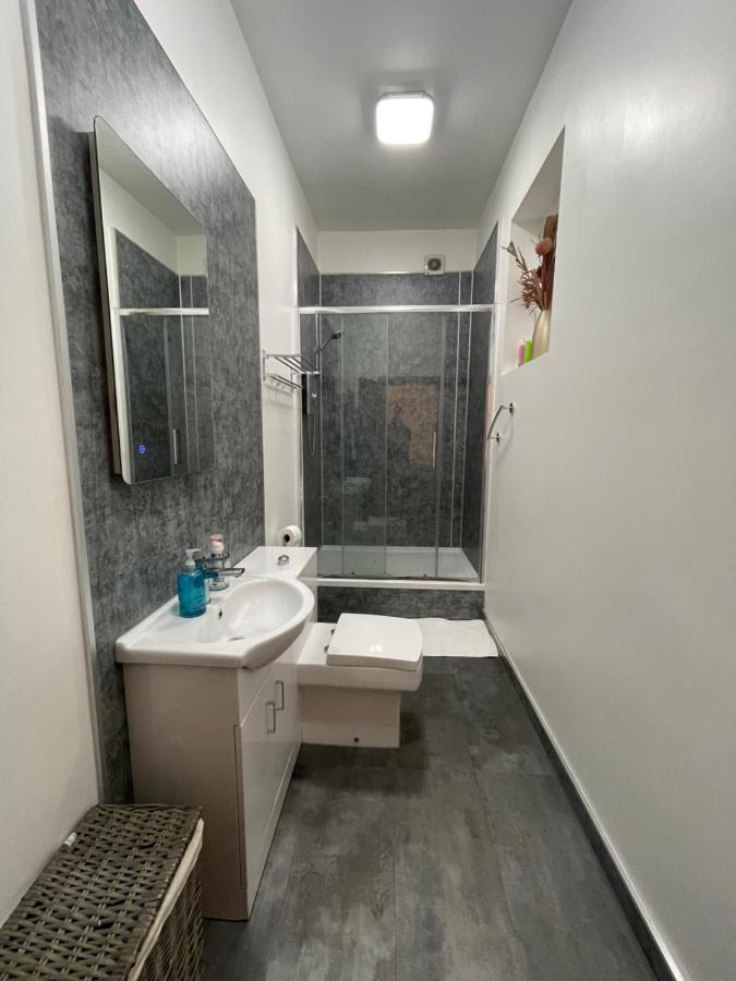 Apartament Premier 2 Bed Flat C Broxburn Zewnętrze zdjęcie
